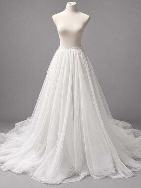 Soft Tulle Wedding Overskirt Size 8 Chapel Train Detachable Bridal Skirt White
